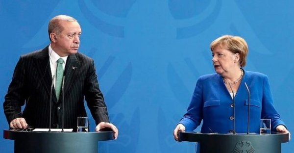 Меркель сказала своё слово: Германия удержала Грецию и Турцию от эскалации