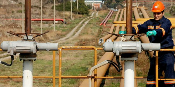 Российский газ в Греции на время заменили на азербайджанский