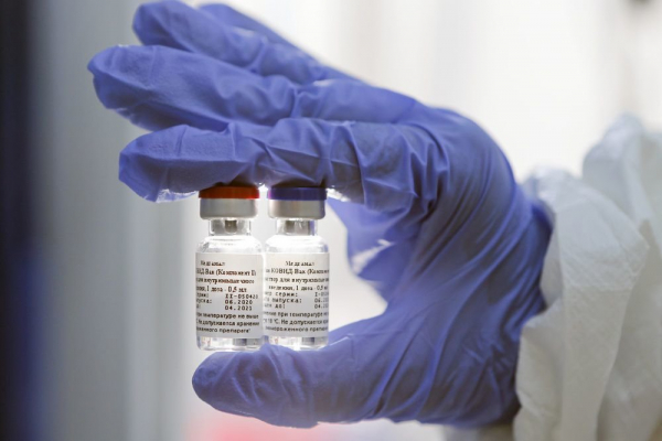   Центру Гамалеи разрешили пострегистрационные исследования вакцины от COVID 