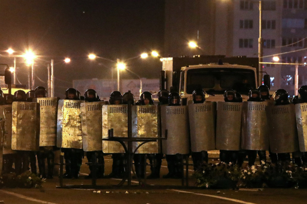   Демонстранты и подразделения МВД Беларуси покинули центр Минска 