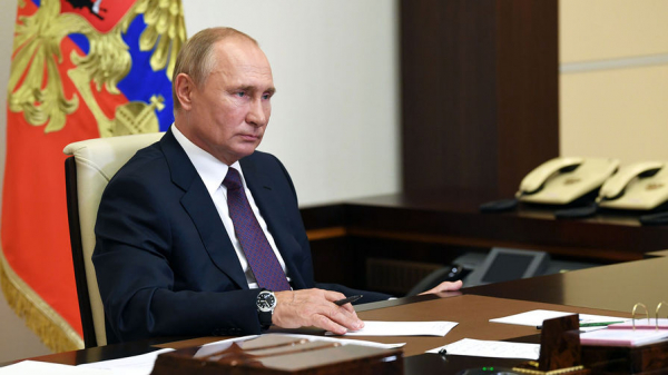 Путин сообщил о создании резерва силовиков на случай помощи Белоруссии