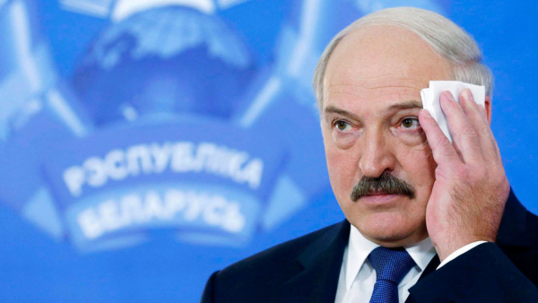 Александр Лукашенко опроверг информацию о своем бегстве из страны