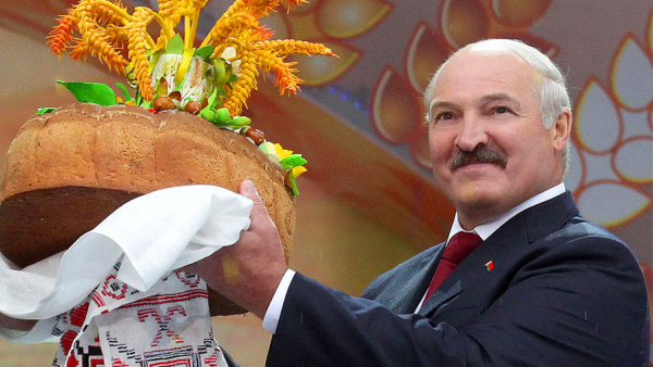 Путин и Лукашенко договорились в ближайшие недели встретиться в Москве