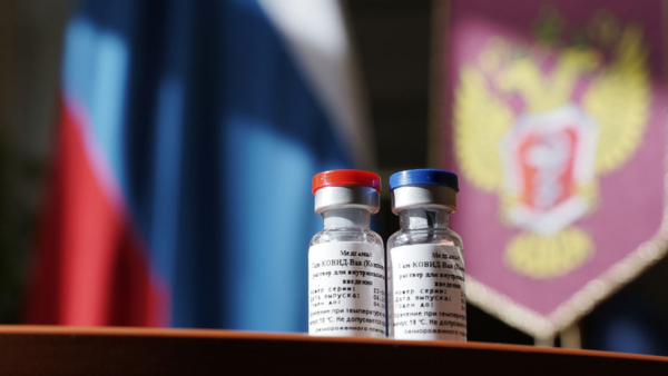 Как страны спорят о пользе российской вакцины