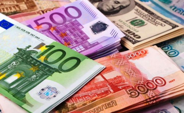 Евро вырос до 88 рублей впервые с марта