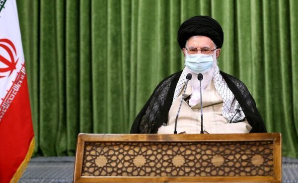 Хаменеи: Переговоров Ирана с США не будет, издевательствам не поддадимся
