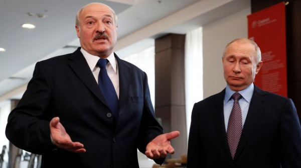 Лукашенко и Путин играют пьесу в четыре руки, но один из них этого не знает