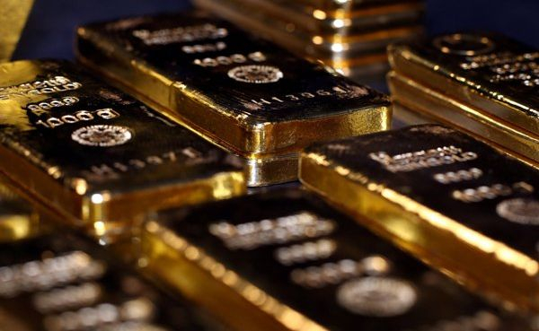 Немцы рекордно запасаются золотом: Запад скупает, Восток — теряет интерес