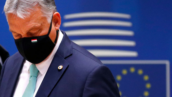 СМИ: Венгрия отказалась утверждать пакет помощи экономике ЕС
