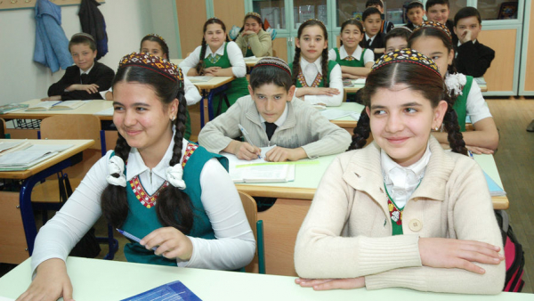 Власти Туркмении объяснили ликвидацию русских классов карантинными мерами