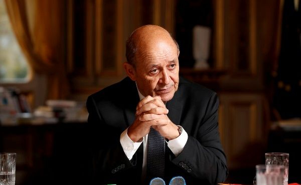 Суд Парижа не проявил снисходительности к «двойникам» французского министра