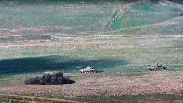 В Карабахе отбили крупную танковую атаку азербайджанской армии — видео