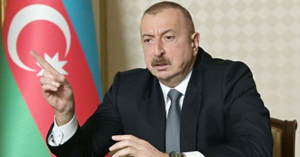 Алиев сообщил о водружении флага Азербайджана в карабахском селе