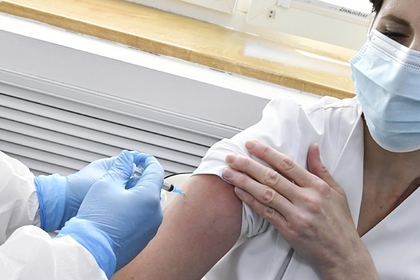 Глава Роспотребнадзора назвала особенности российской вакцины от коронавируса